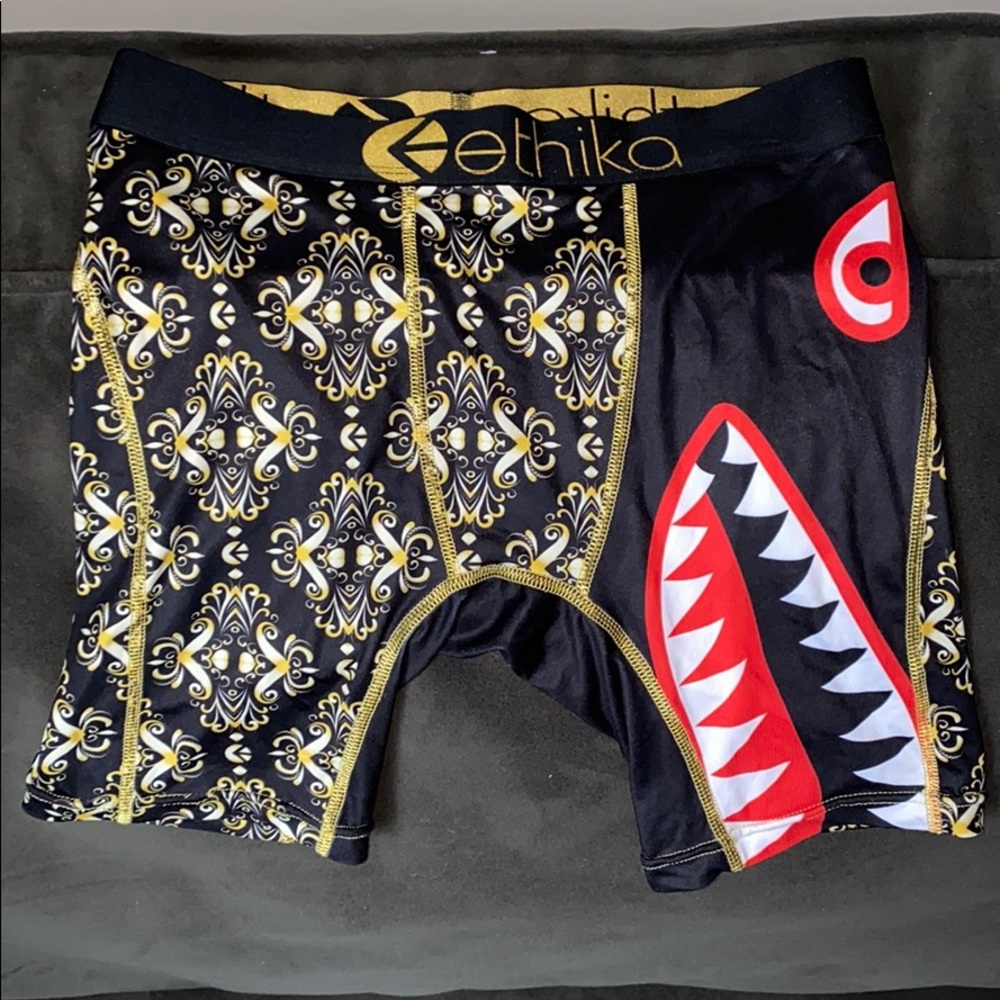 2 Ethika boxers